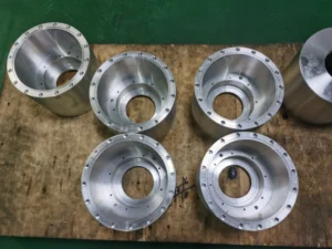 cnc-bearbeitung großer aluminiumteile