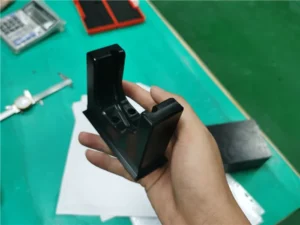 5 assi cnc lavorazione pom parte (1)