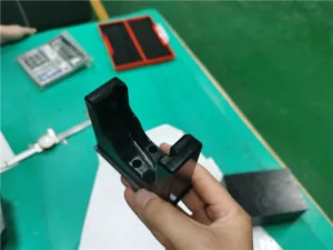 mecanizado cnc de 5 ejes pieza pom (3)