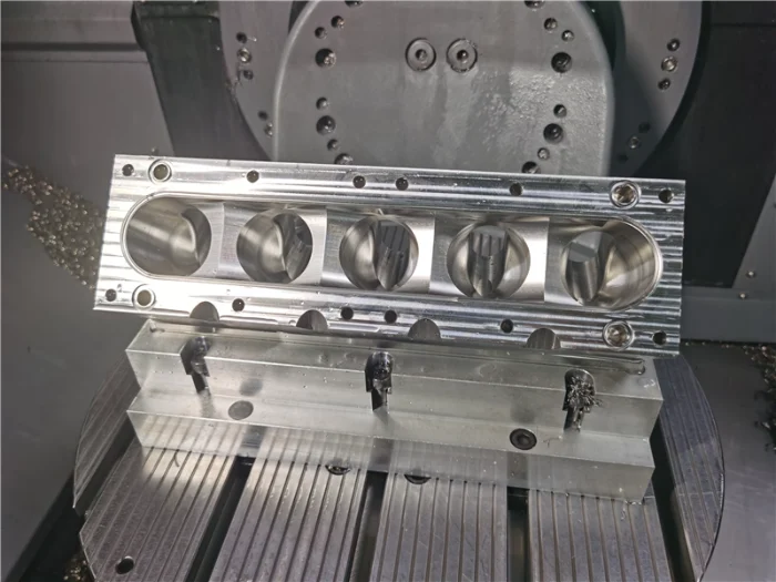 lavorazione a cnc dell'acciaio inossidabile per il motore dell'auto