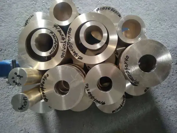 Kupferlegierungsform