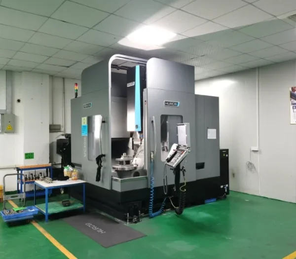 5-осевой обрабатывающий центр с ЧПУ weldo hurco