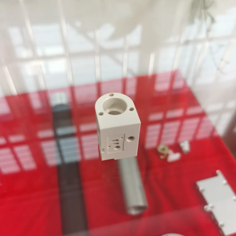 4 AXIS cnc machining pe part