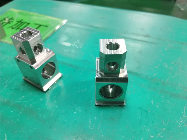 5-axis machining chamfering