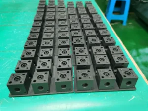 5 assi di lavorazione cnc parte pom