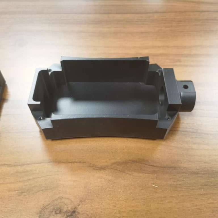 pièce usinée en cnc en abs