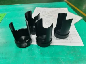 pieza mecanizada cnc abs negro