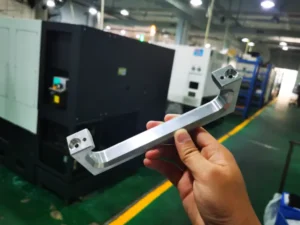 pièce en aluminium 6082 usinée en CNC