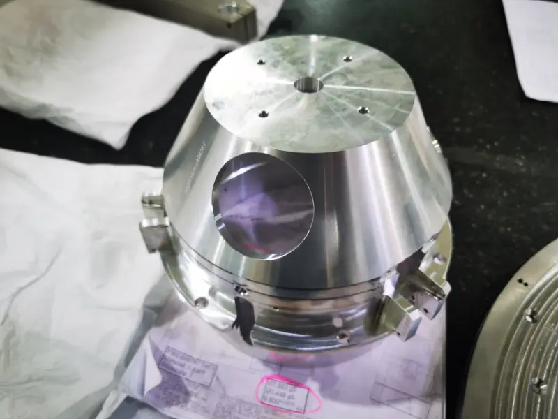 Alloggiamento in alluminio 7075 lavorato al cnc