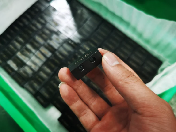 anodizado negro para piezas de acero mecanizadas por cnc