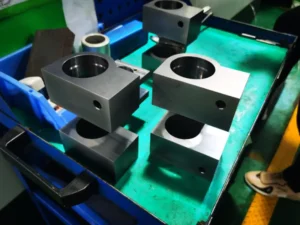 اقرأ المزيد عن المقال Turning Ideas into Real: CNC Machining Carbon Steel Prototype