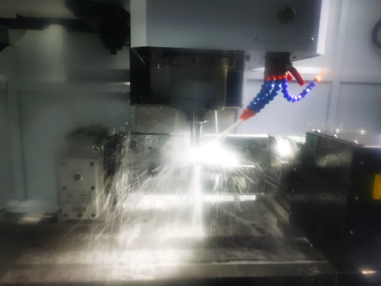 Usinage CNC 4 axes de pièces en acier inoxydable (2)