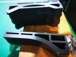 Planche à pompon usinée en CNC sur 3 axes