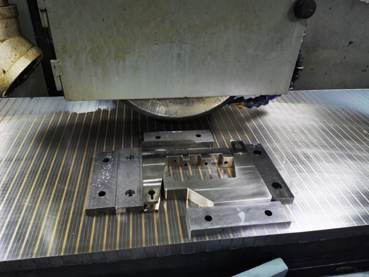 cnc grinding (5)