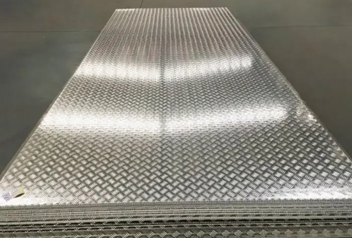 5052 لوحة منقوشة 5052