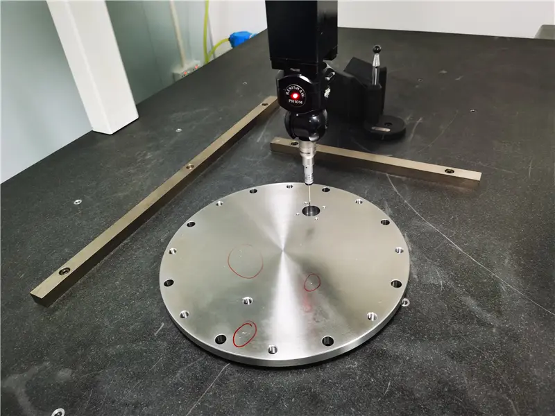 CMM dimensional inspection of machined part