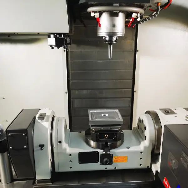 haas 5 achsen bearbeitung innenansicht