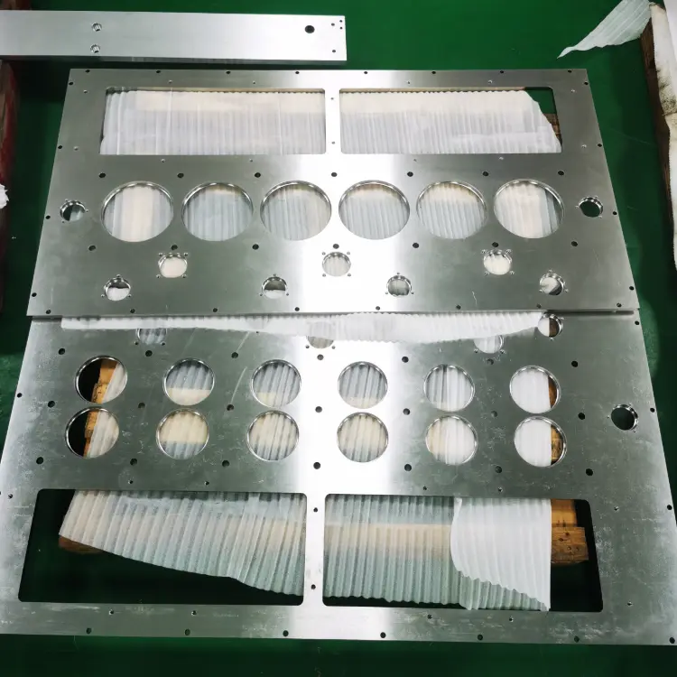 Straighten stainless steel board
