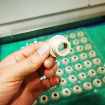 peek cnc machining flanged bushing