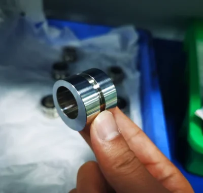 جزء خراطة الفولاذ المقاوم للصدأ باستخدام الحاسب الآلي