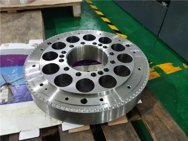 gran pieza de mecanizado de engranajes cnc de acero inoxidable